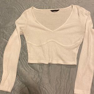 White Long-sleeve Crop top